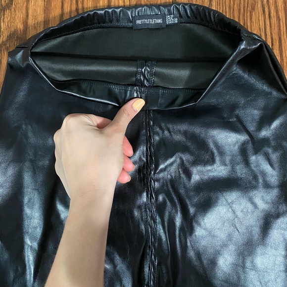 PLT mini skirt - Picture 2 of 3